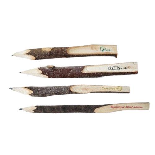 Crayon en bois brut mine graphite ou mine bille