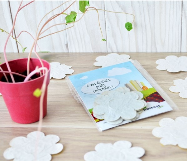 Pochette de 10 confettis en papier ensemencée à planter - 1