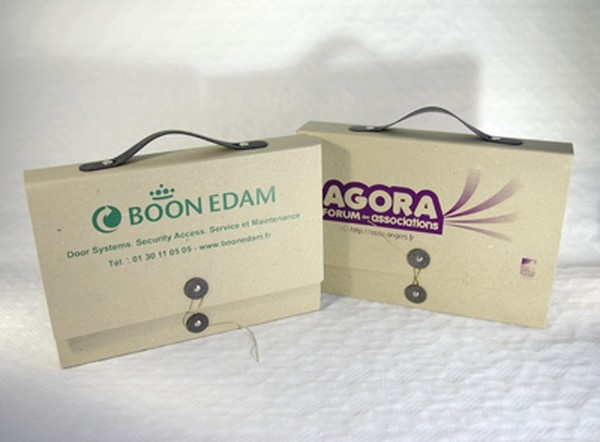 Valisette en carton recyclé - 1