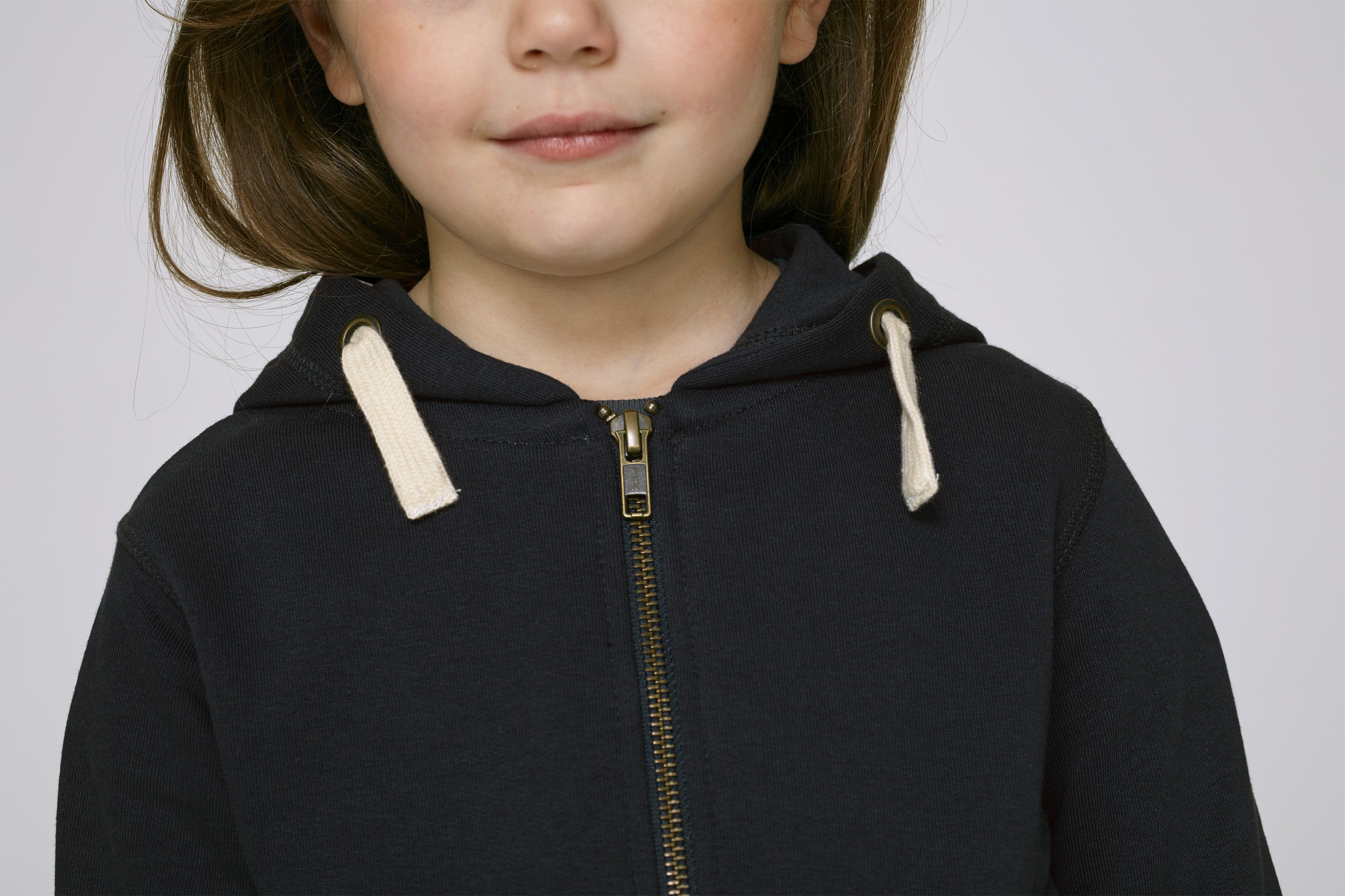 Sweat-shirt en coton bio à capuche zippé enfant -