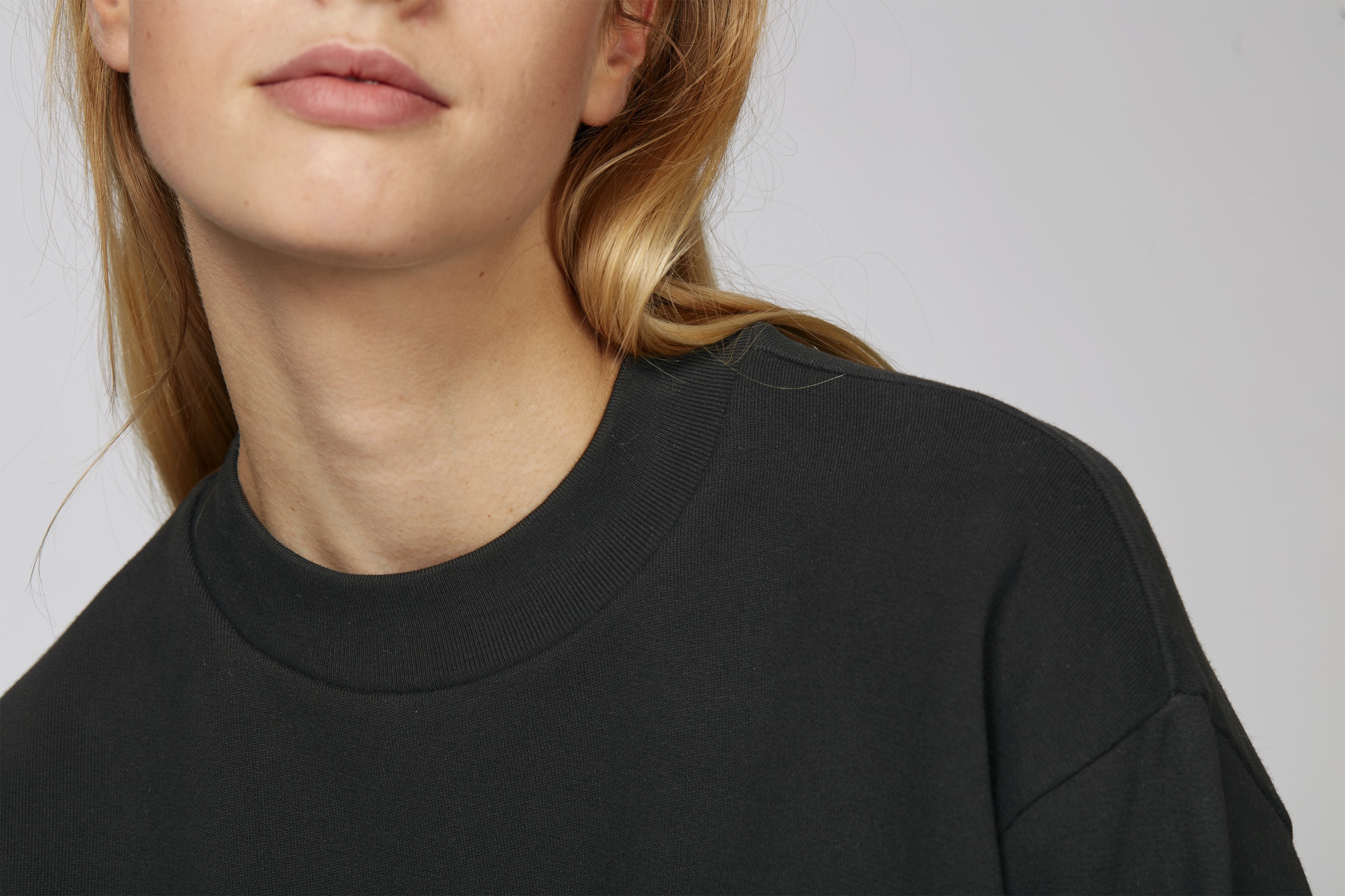 Sweat-shirt crop en coton 100% bio -