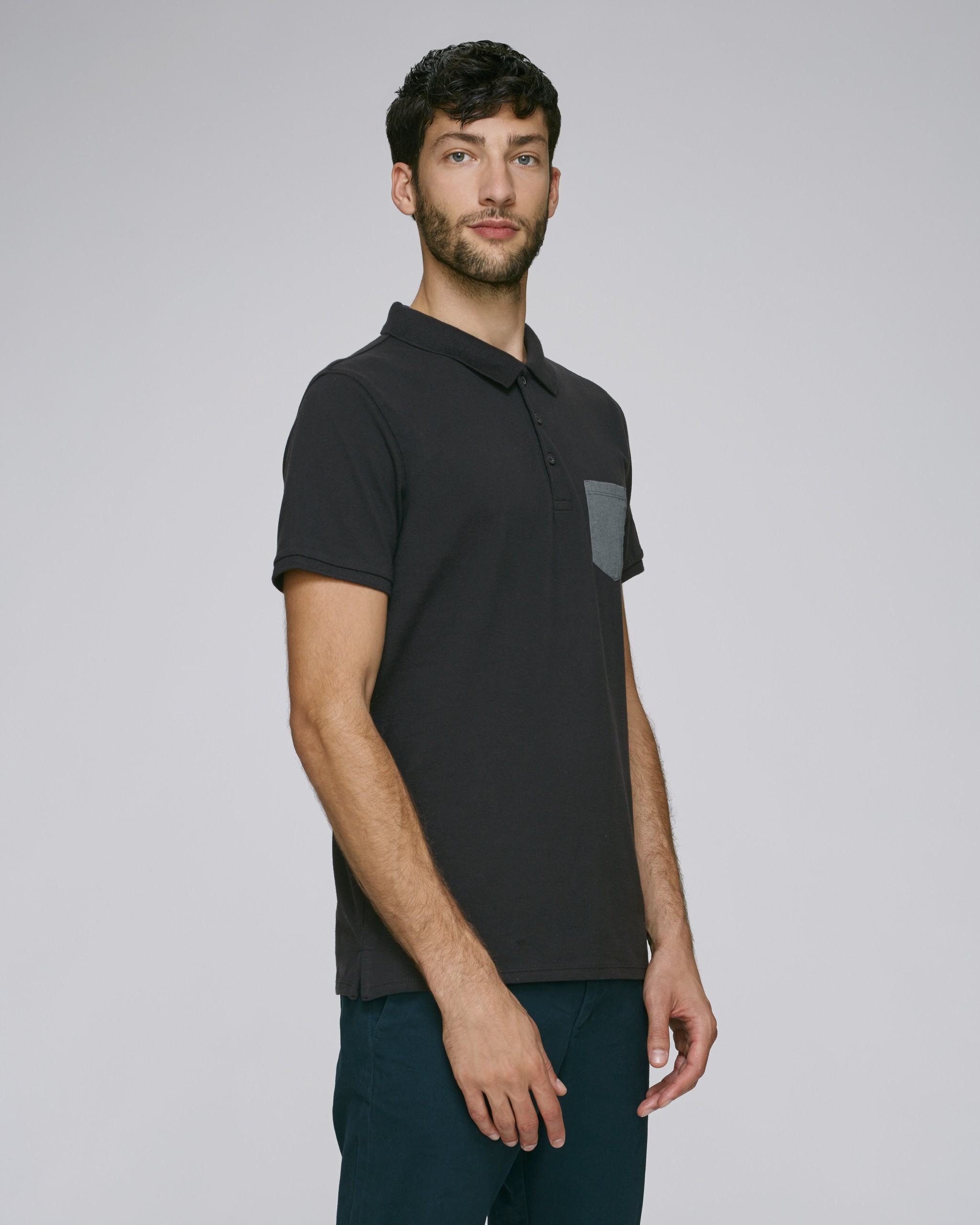 Polo homme 100% coton bio, coupe décontractée avec poche -
