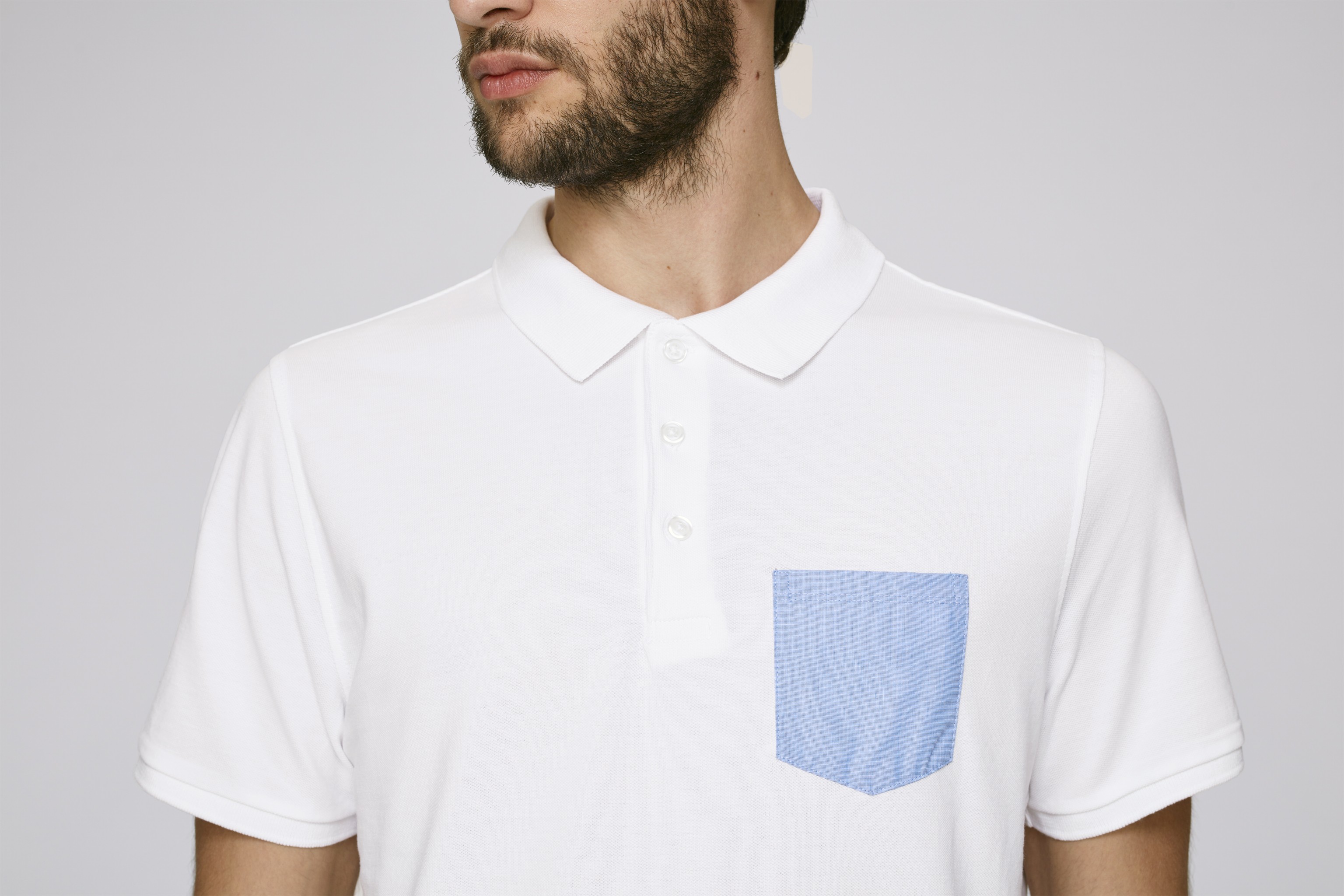 Polo homme 100% coton bio, coupe décontractée avec poche -