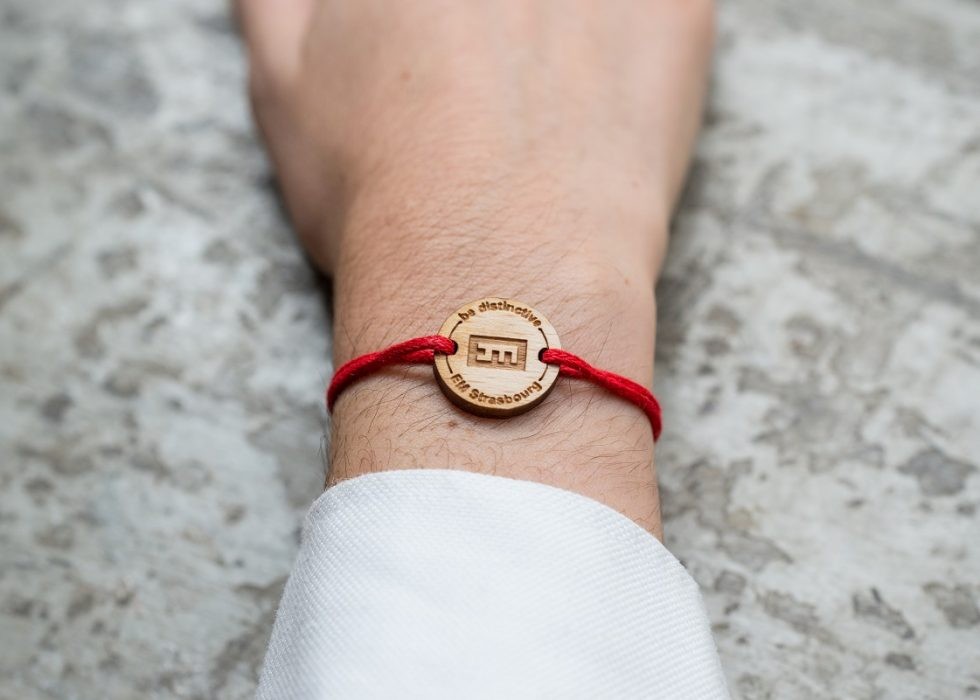 Bracelet personnalisable en bois - 10