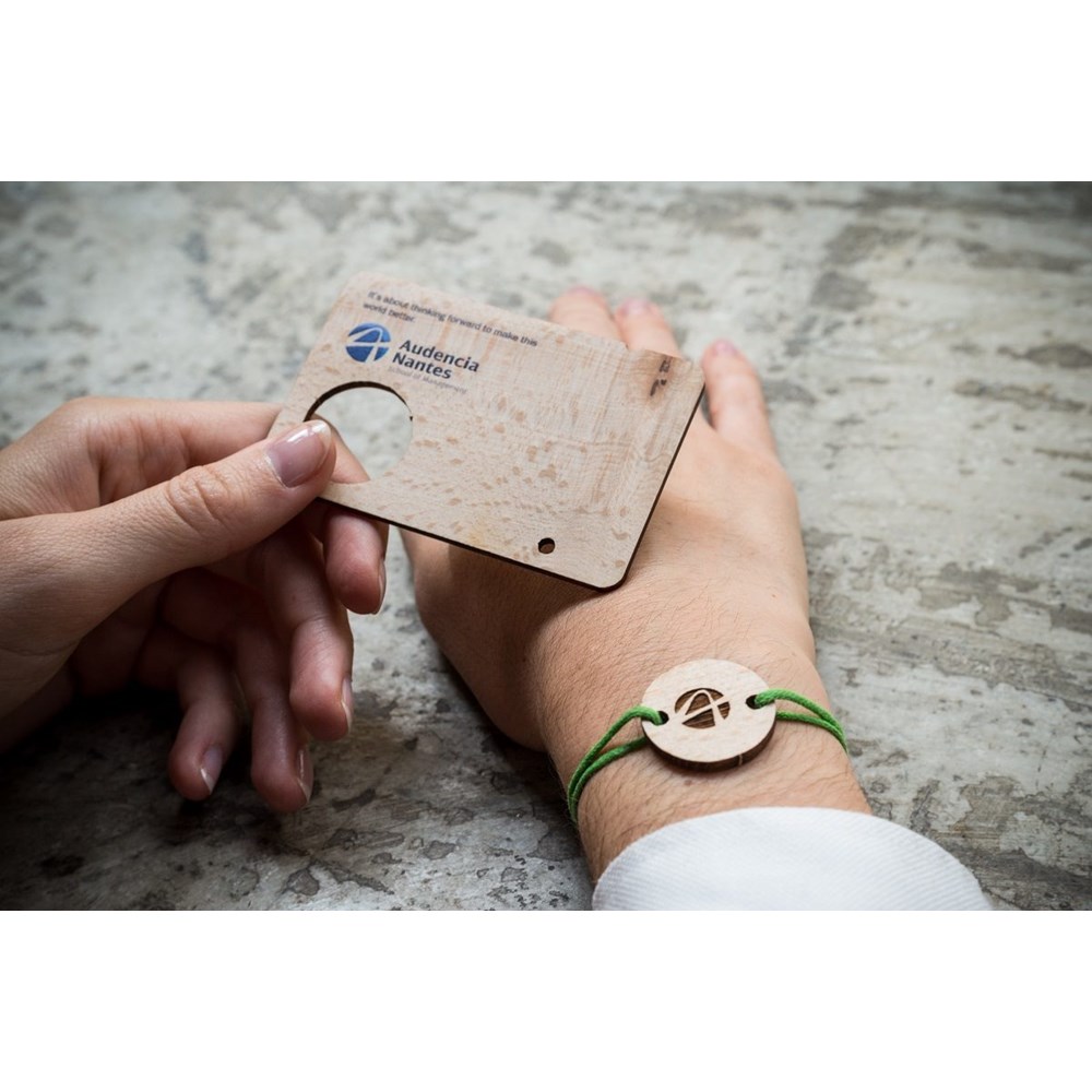 Bracelet personnalisable avec carte en bois - 3