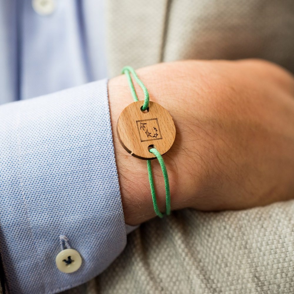 Bracelet personnalisable avec carte en bois - 4