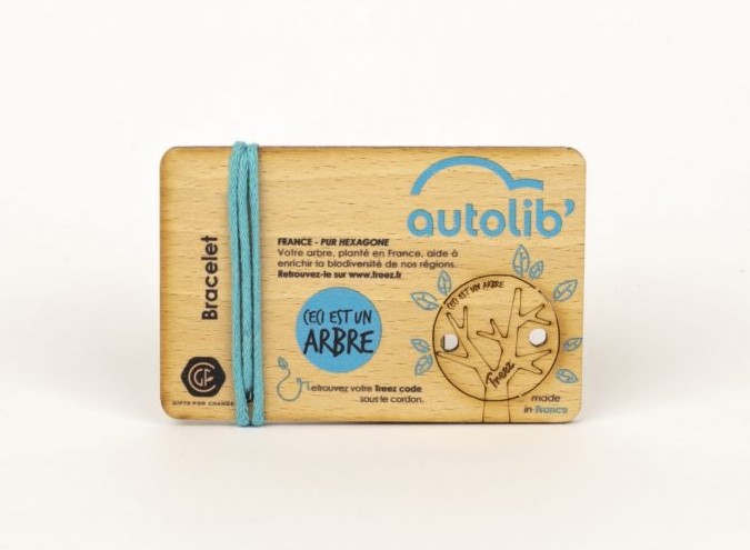 Bracelet personnalisable avec carte en bois - 1