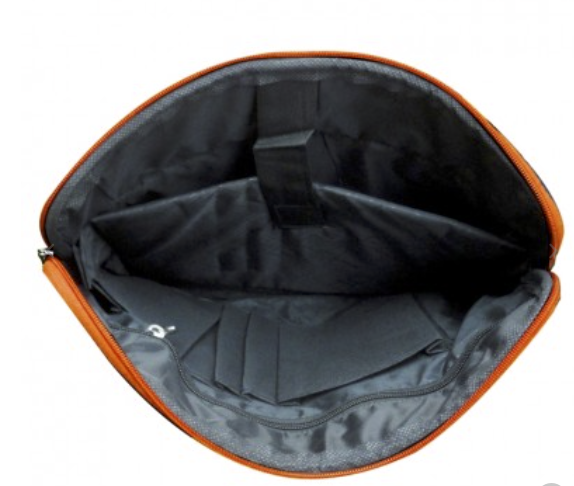 Sacoche d'ordinateur en pneu recyclé -