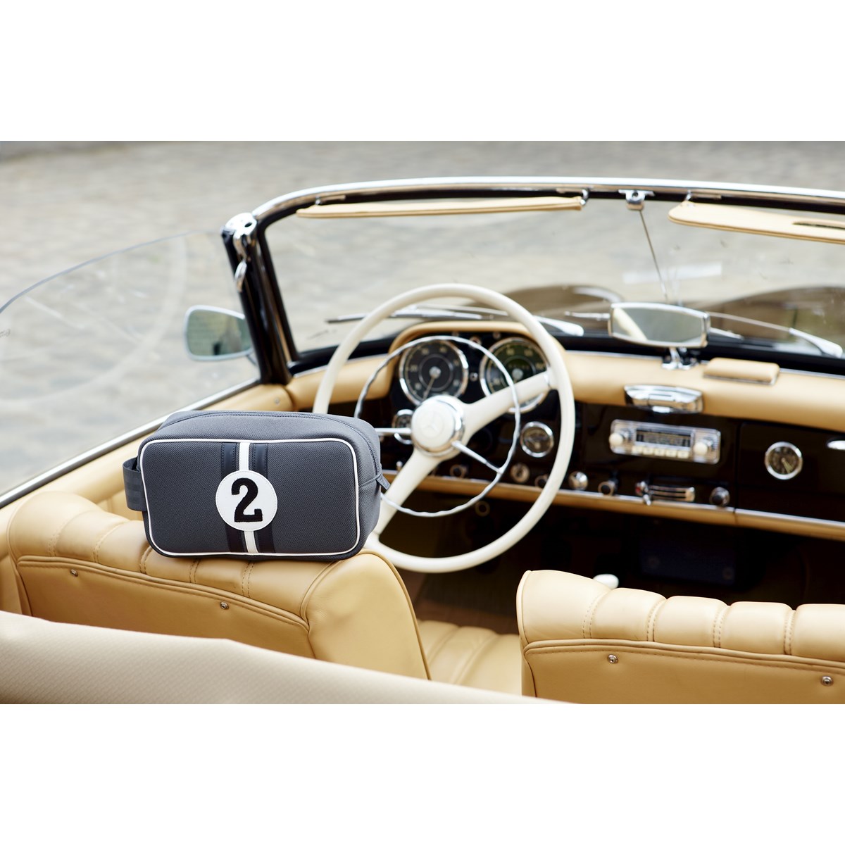 Trousse de toilette grise et noire - Bobby NBN2 -