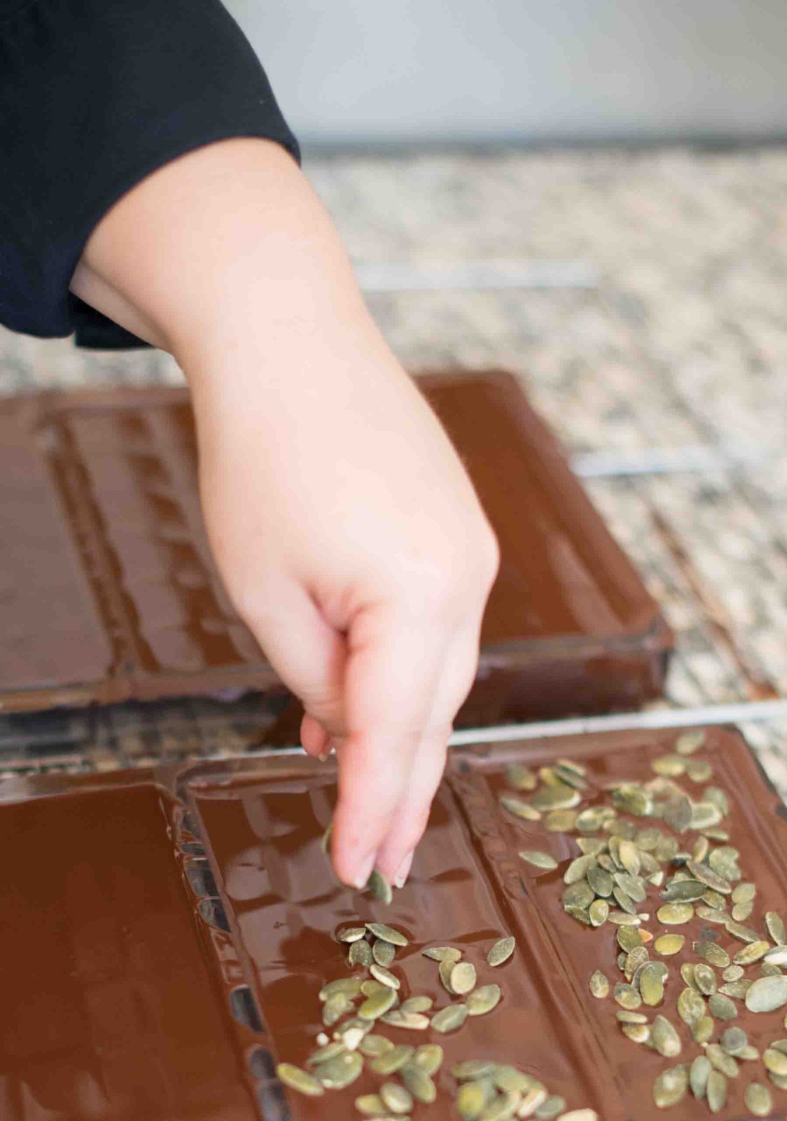 Tablette de chocolat noir et graines de courge -