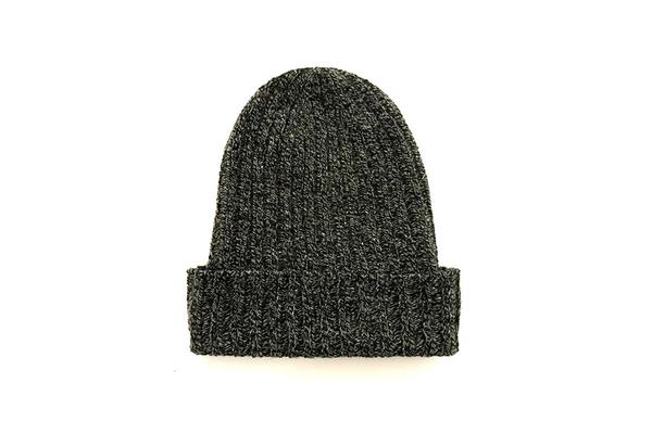 Bonnet Mont Blanc publicitaire fabriqué à partir de chaussettes recyclées Made in France.