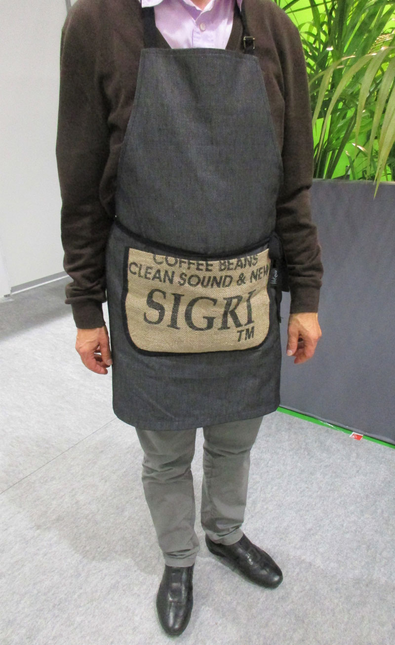 Tablier avec poche en jute ou toile upcyclée - 2