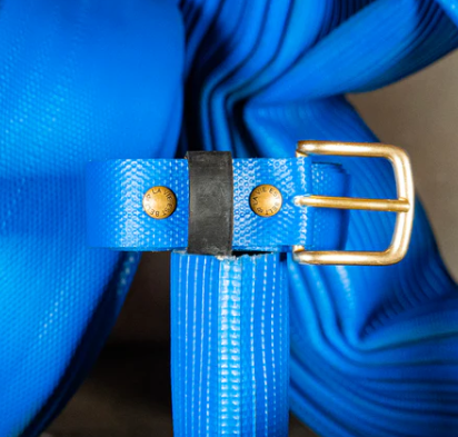 Ceinture upcyclée en lance incendie de pompier made in France - 4