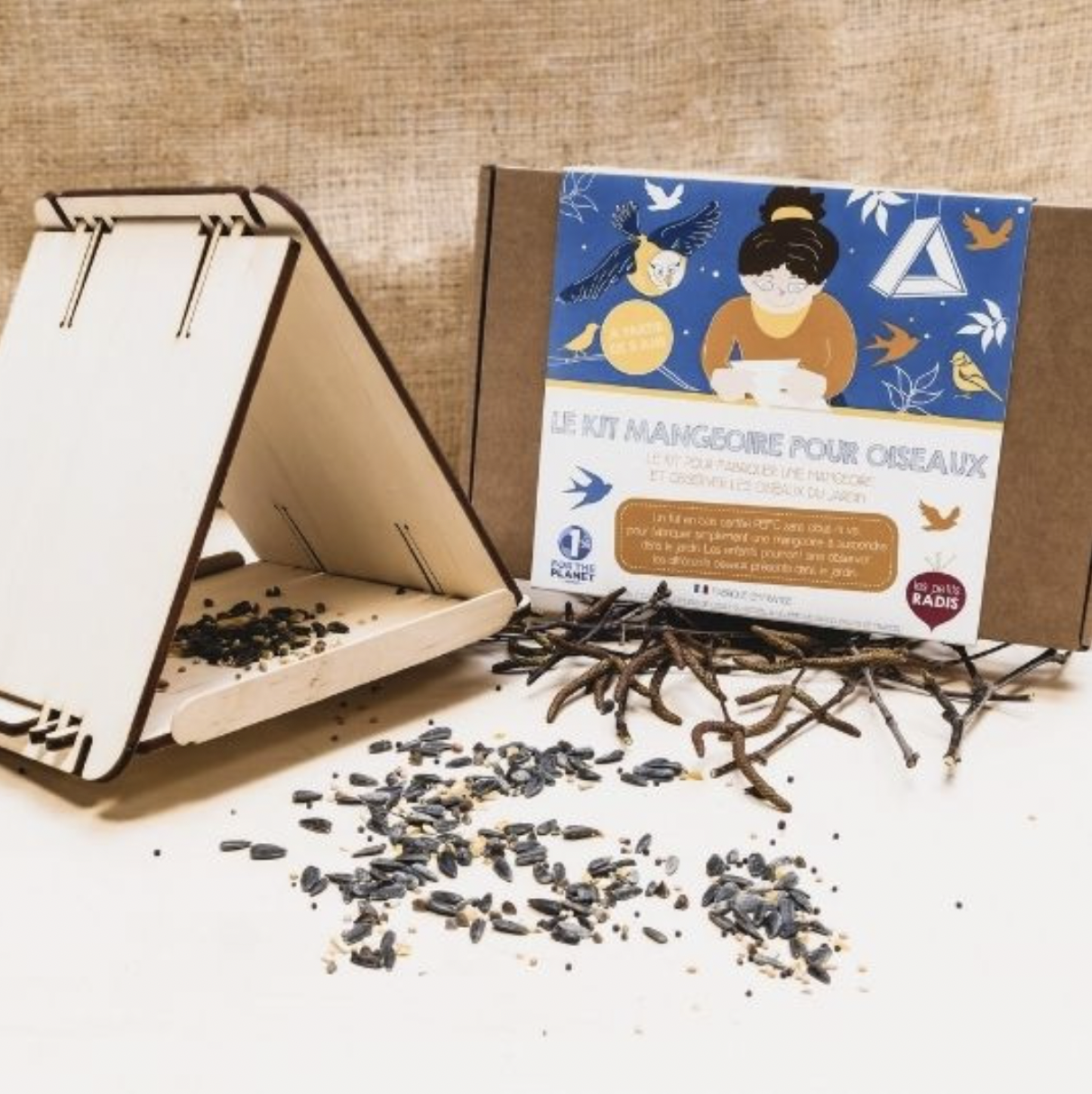 Le Kit pour fabriquer un mangeoir à oiseaux - 1
