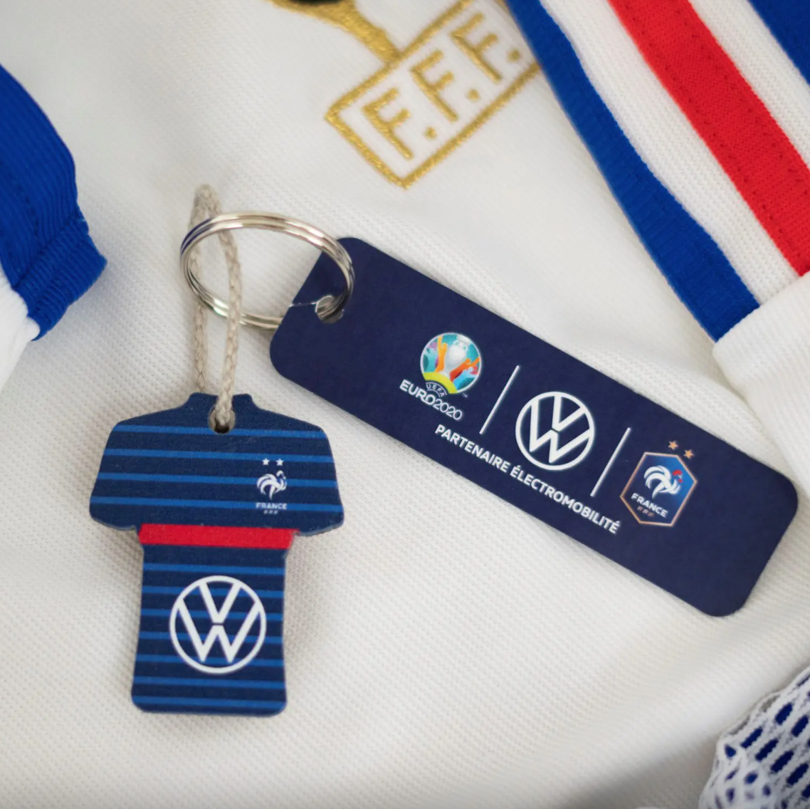 Porte-clefs en bois supporter Made in France - 3
