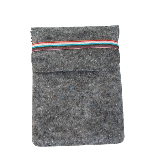 Housse ordinateur Astro : housse avec rabat recyclée avec élastique fantaisie