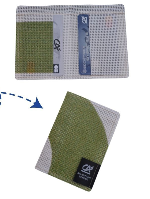 Porte carte en toile de store ou bâche upcyclée - 3