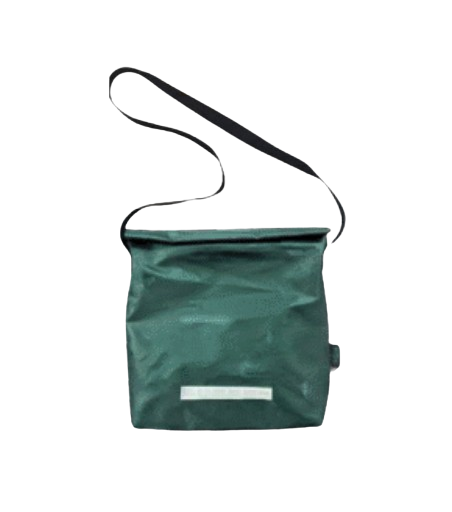 Sac bandoulière vélo en bâche upcyclée fabriqué en France -