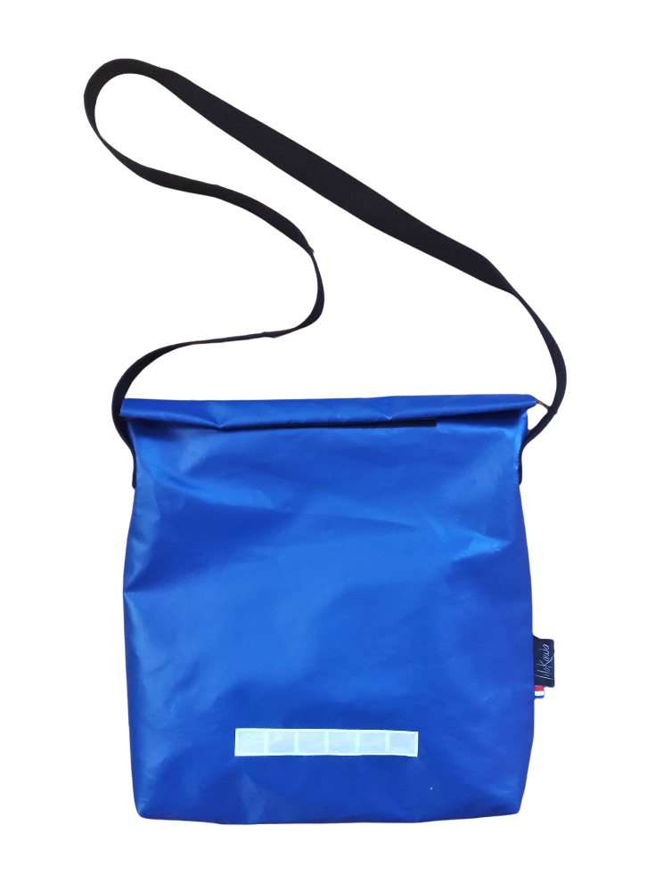 Sac bandoulière vélo en bâche upcyclée fabriqué en France