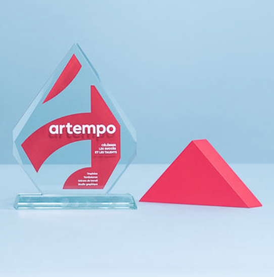 Trophée en verre sur-mesure Made in France - 4