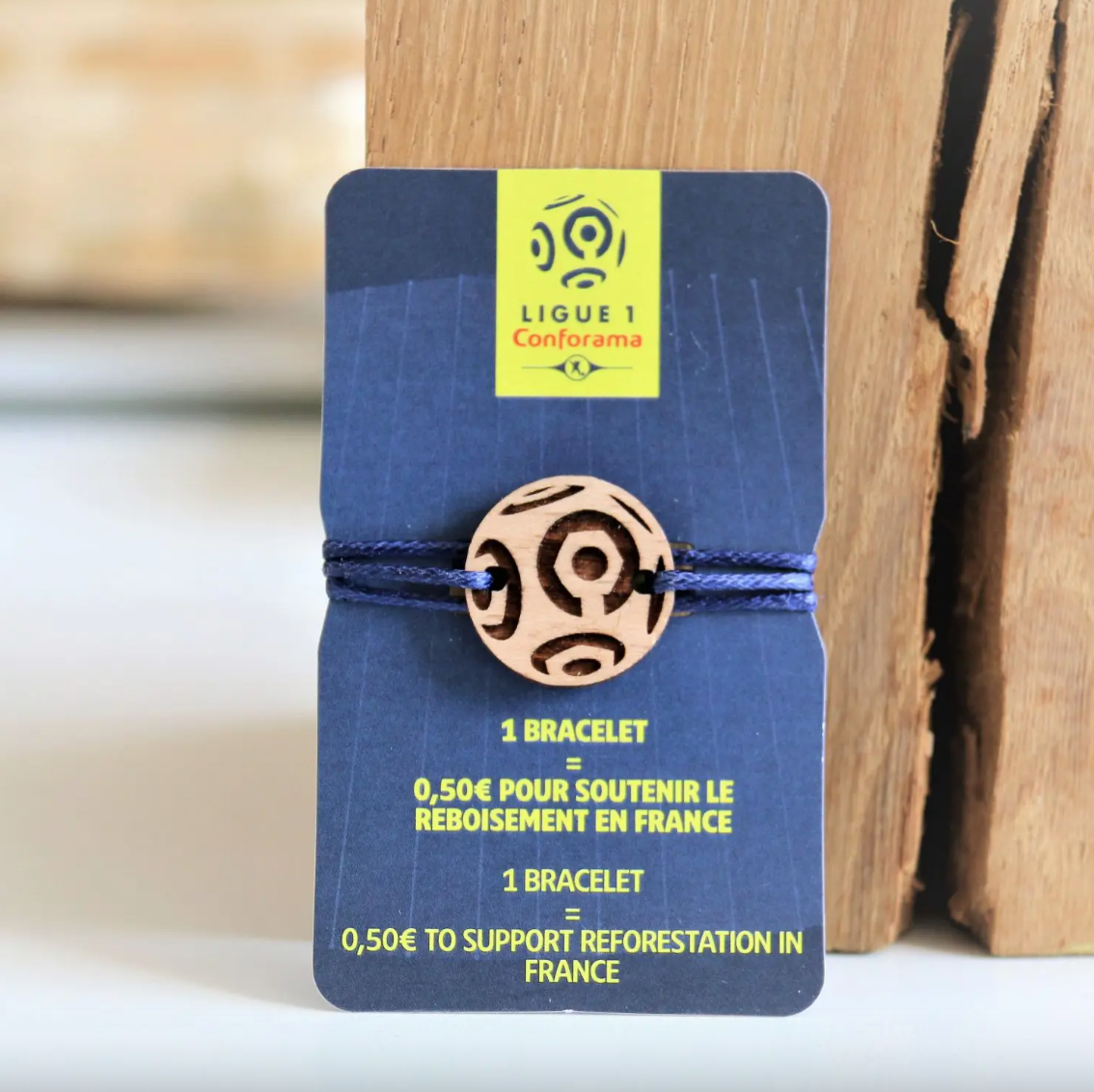 Bracelet et médaillon en bois foot made in France Imagine - 6