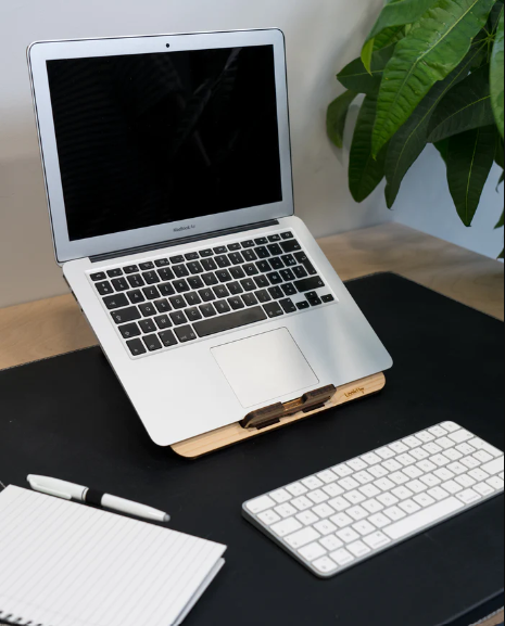 Support d'ordinateur en bois revalorisé Made in France -