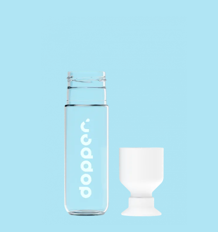 Gourde Glass en verre réutilisable avec gobelet intégré dans le bouchon -