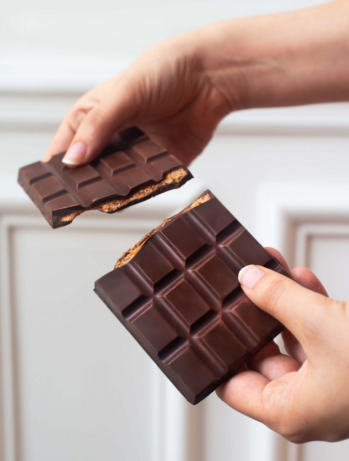 Tablette de chocolat pralinée au maïs divin bio - 3