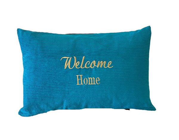 Coussin en velours côtelé Made in France -