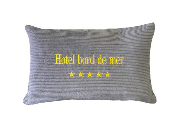Coussin en velours côtelé Made in France -