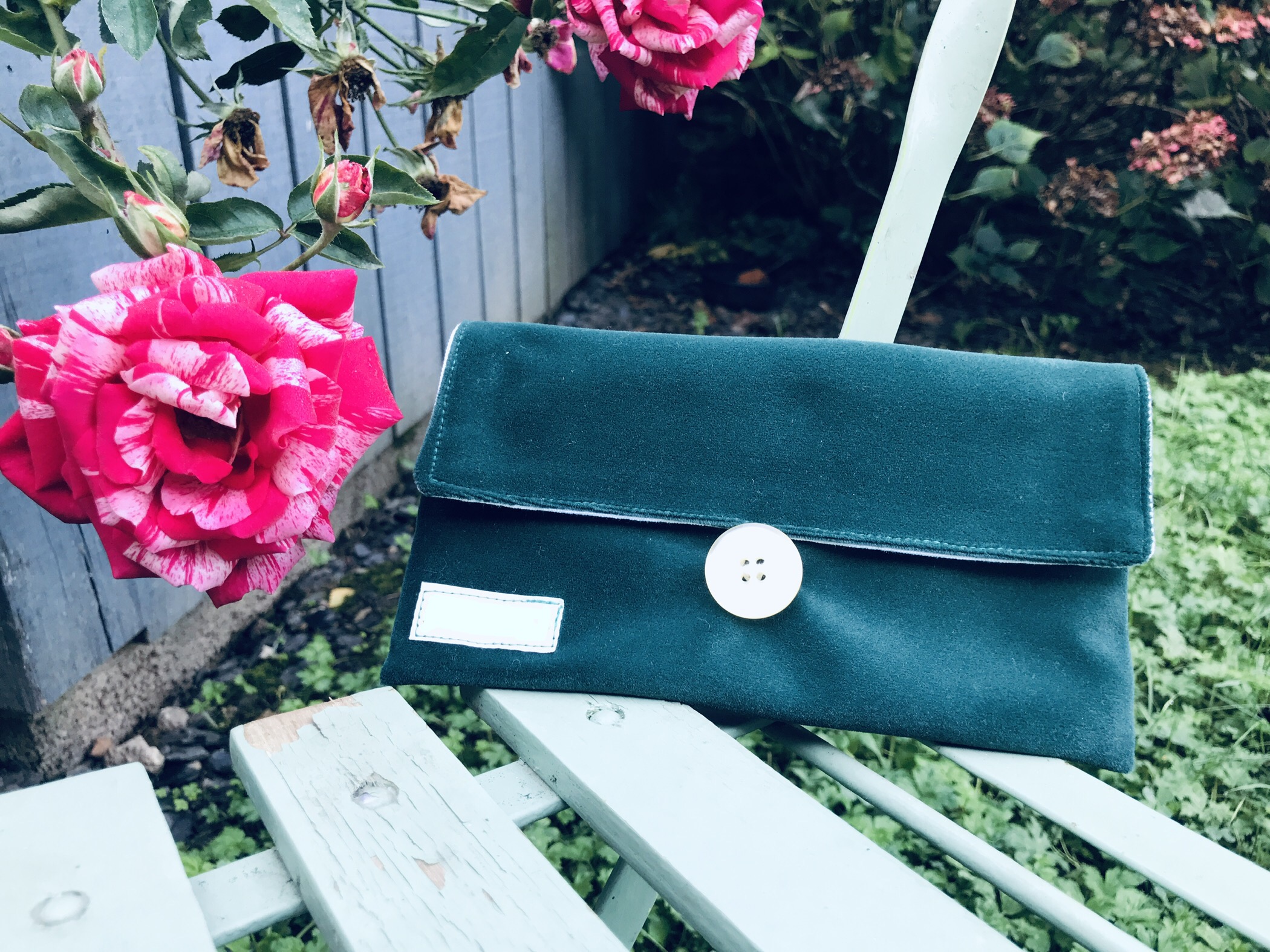 Pochette couture upcyclée Made in France -