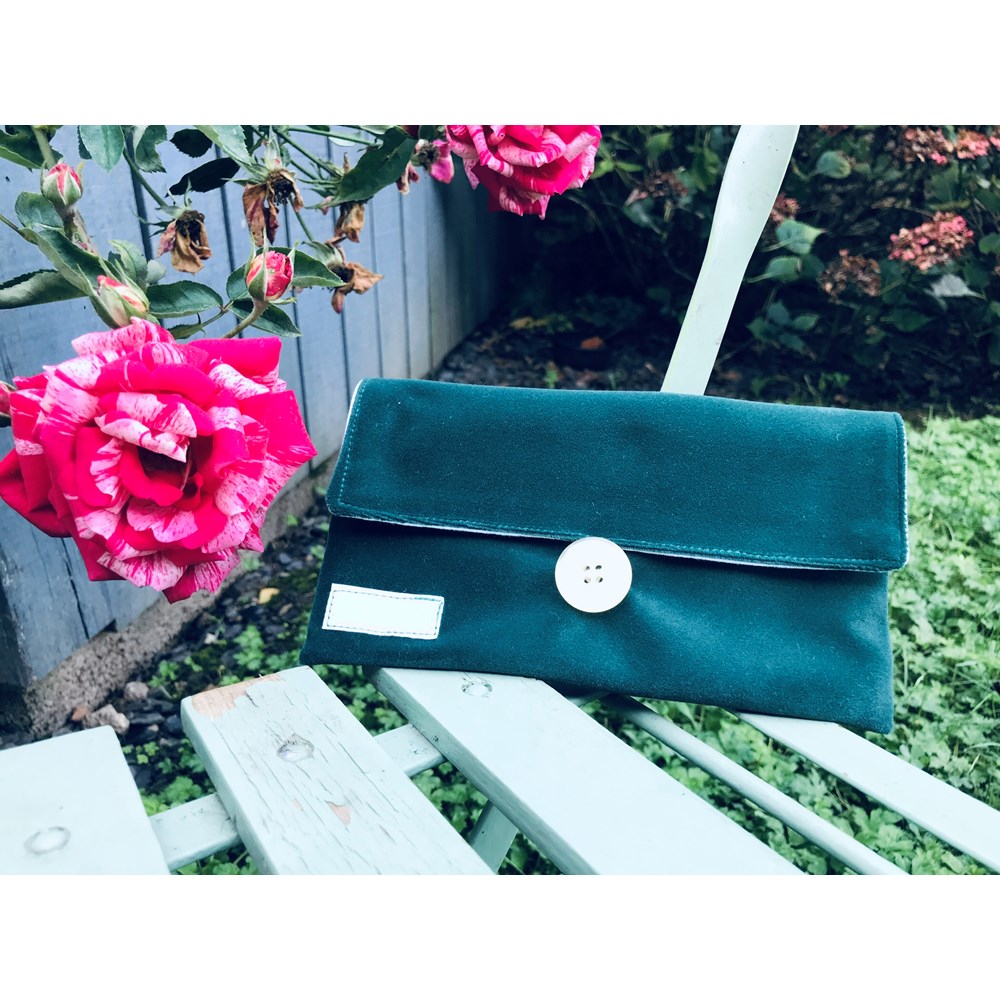 Pochette couture upcyclée Made in France -