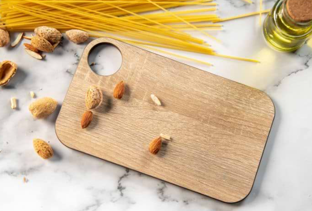 Planche à découper avec rigole personnalisable (20 x 15 cm) -