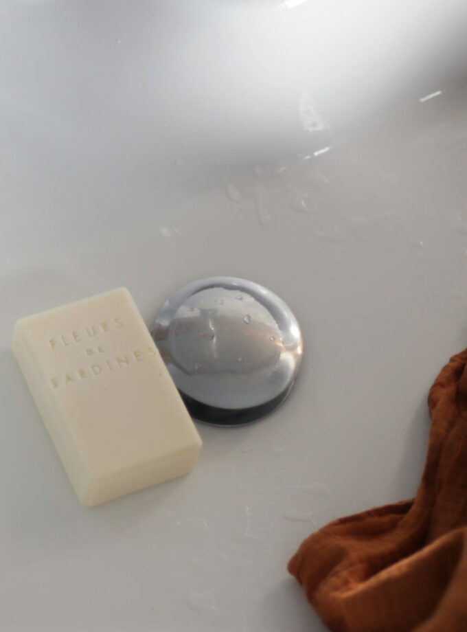 Savon visage et corps artisanal Made in France - 5