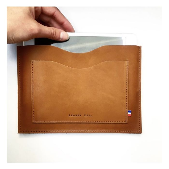 Housse pour ordinateur / tablette en cuir fabriquée à la main - Doudou -
