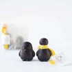 Deux pingouins en chocolat bio Made in France -