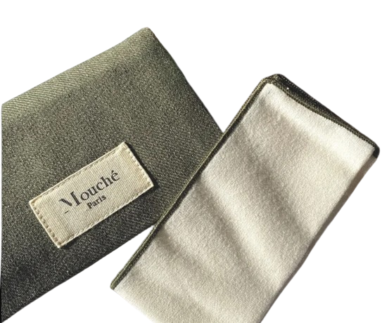 Pochette contenant 2 mouchoirs réutilisables -
