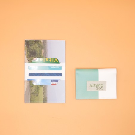 Porte-cartes en bâche upcyclée  -