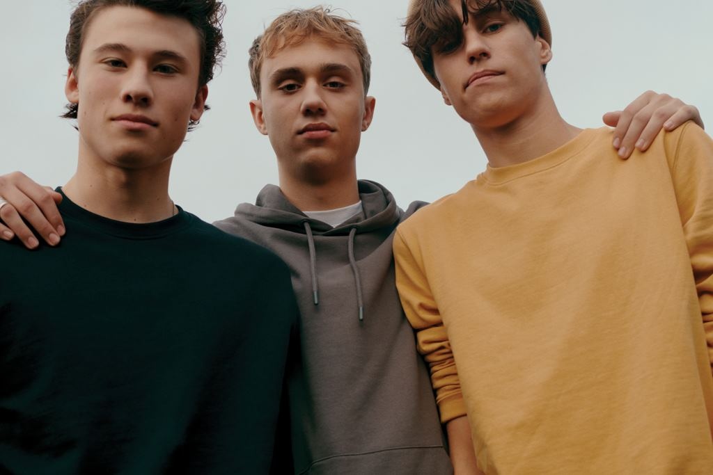 Sweat à capuche léger en coton recyclé  - 25