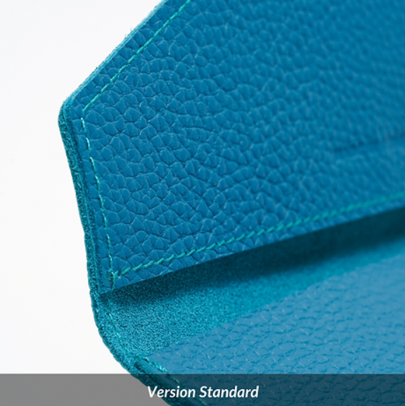 Pochette en cuir upcyclé sur mesure  -