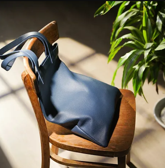 Totebag en cuir upcyclé sur mesure  - 6