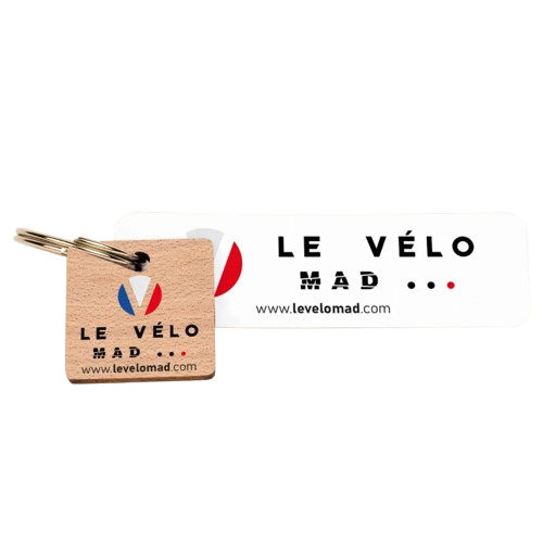 Porte-clés carré avec anneau en bois 