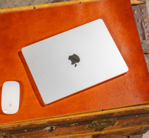 Sous-main en cuir upcyclé sur mesure  -