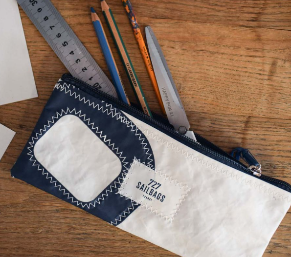 Trousse en voile de bateau upcyclée - 4