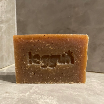 Savon anti-gaspi exfoliant à l'abricot biscornu - 3