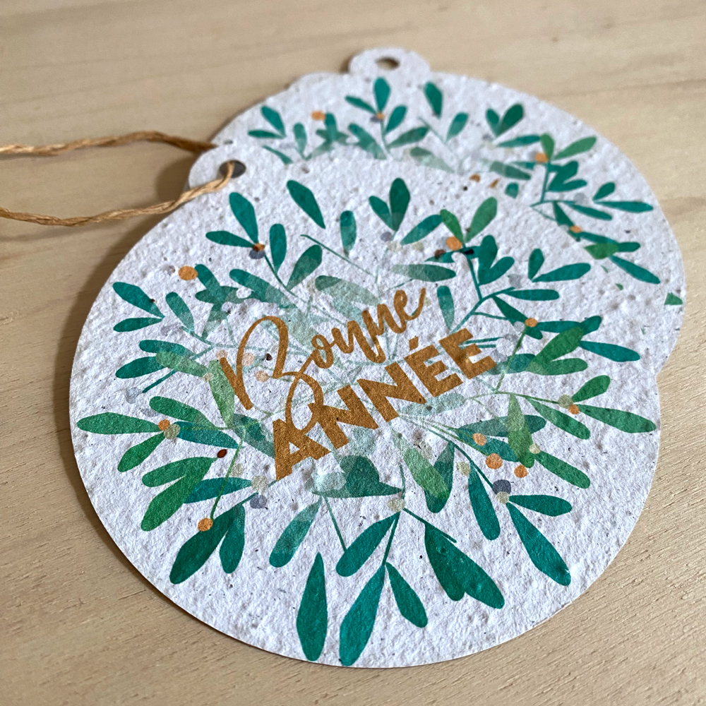 Boule de Noël à planter en papier ensemencé -