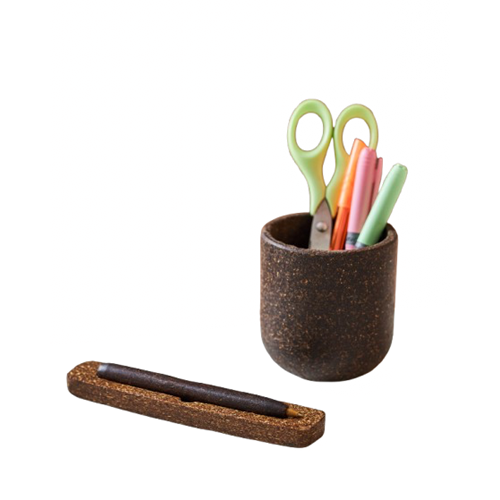 Pot à crayons upcyclé à partir de marc de café 