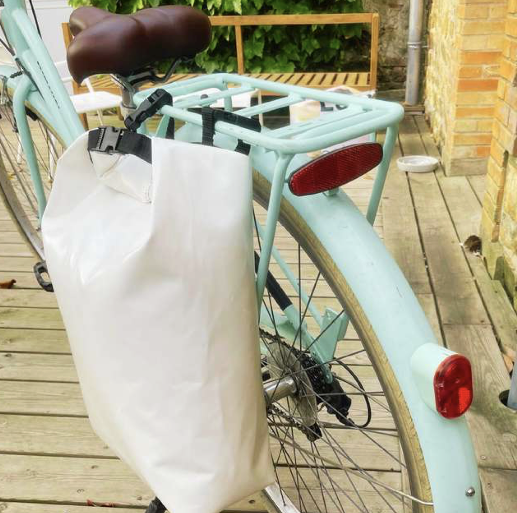 Sacoche porte bagage vélo en matière ucpyclée made in France  - 3